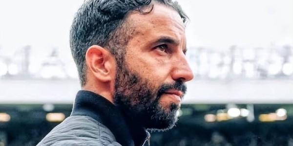 夏窗花了2.5亿仅赢1场，拉爵问责曼联，阿莫林：主要是强度有问题